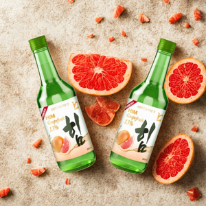 Boisson alcoolisée coréenne directement bon choix du fabricant vietnamien alcool de soju avec motif de fruits de raisin dans une bouteille en verre - Product Image 1