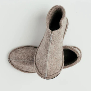 Pantofole da Casa in Lana Naturale Organica Fatte a Mano, Calde, Morbide, Unisex, Antiscivolo - Product Image 1