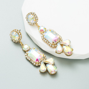 Pendientes al por mayor a granel Huggie Ear Square Earring CZ Bohemian Gemstones Pendientes para mujeres - Product Image 3