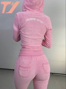 TUOYI Loungewear Suit Terry Towel Crop Top y Shorts Pijamas de mujer Conjunto de 2 piezas Verano Bordado Ropa de Casa Ropa de dormir - Product Image 5