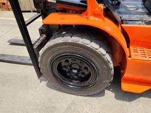 Carretilla elevadora diésel HELI 50, horquilla de 3 toneladas, longitud de 1220mm, 1 año de garantía a la venta - Product Image 6