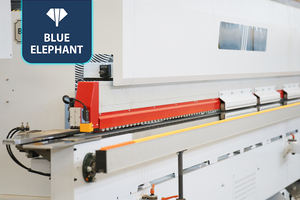 Machine à chantourner robuste 450SG avec moteur de 5,5 kW et puissance totale de 27,5 kW, 3500 kg pour la production de meubles industriels - Product Image 6