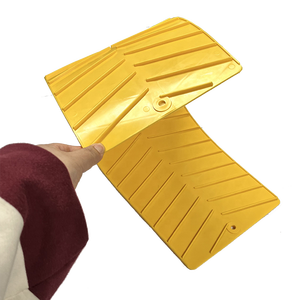 Ensemble antidérapant d'aide à la traction de récupération de sable de 2 tapis de système de préhension pour caravanes voitures véhicule tout-terrain - Product Image 6