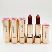 Produit végétalien sans cruauté aux animaux rouges à lèvres avec logos cosmétiques marque privée hydratant rouge à lèvres velours mat régulier