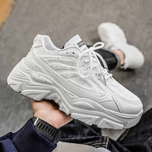 รองเท้าผ้าใบลำลองสไตล์สปอร์ตสีพื้น มีพื้นรองเท้าหนา กันลื่น ทนทาน ระบายอากาศได้ดี และน้ำหนักเบา เหมาะสำหรับใส่ลำลอง - Product Image 5