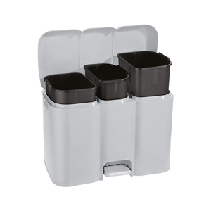 Cestino per rifiuti a tre scomparti da 13,8 e 13 litri, grigio chiaro, con apertura a pedale per la raccolta differenziata - Product Image 1