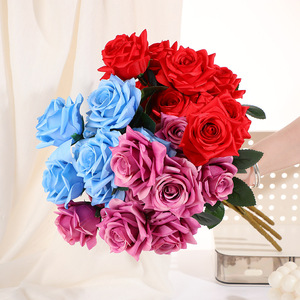 Rosas Artificiales de 10 Cabezas, Flores de Seda Plástica de Alta Simulación, Decoración para el Hogar, Accesorios para el Día de San Valentín - Product Image 1