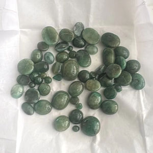 Nuevo diseño de moda Color verde 5 quilates collar de cuentas de Esmeralda piedras preciosas sueltas a precios al por mayor hebras cuerdas último diseño - Product Image 1