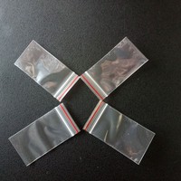 Semi-transparante, kleurrijke, biologisch afbreekbare LDPE zakjes met gravureprint, op maat gemaakt / logo mogelijk, decoratief.