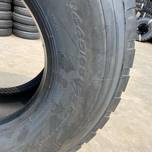 Ban Mobil Baru 445/65R22.5 Dipasangkan dengan Velg Baja 13x22.5 untuk Rig Servis Berkualitas Garansi 1 Tahun Tersedia Grosir - Product Image 2