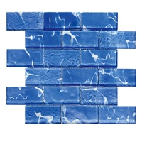 Mosaïque de piscine en verre brillant à motif galaxie unique, bande de briques, bleu océan, surface ondulée, à prix abordable