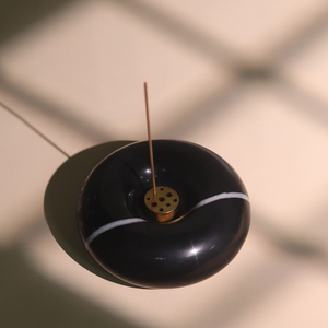 YUSHI di Design di lusso a forma di ciambella naturale <span class=keywords><strong>Nero</strong></span> Marquina in marmo <span class=keywords><strong>Nero</strong></span> porta incenso per l'arredamento della casa - Product Image 1