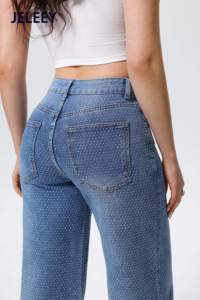 Jeans Moderni a Vita Alta, Vestibilità Ampia e Gamba Dritta con Strass Scintillanti per un Look Elegante e Sofisticato - Product Image 5