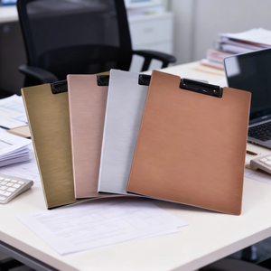 Có thể gập lại <span class=keywords><strong>clipboard</strong></span> Chất lượng cao đứng điều dưỡng tùy chỉnh Clip Board A4 Nhựa Tùy Chỉnh PP gấp lưu trữ có thể gập lại clipboards - Product Image 1