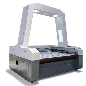 Mesin pemotong Laser kain 130W pemegang gulungan Manual mesin pemotong ukiran Laser dengan kamera CCD.