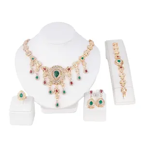 New fashion wholesale crystal luxury pearl necklace bracelet earring three piece set women fashion bride wedding dress designer
