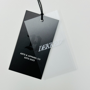 Étiquettes de luxe imprimées pour vêtements, étiquettes volantes en papier gaufré, personnalisées pour vêtements et t-shirts - Product Image 5