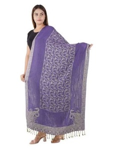 Étole en viscose tissée violette, douce et légère, pour femme, avec texture tissée élégante, longue écharpe pour le quotidien et les voyages - Product Image 1