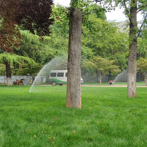 Aspersor Giratorio Ajustable de 360 Grados, Antiobstrucción, Duradero, Ahorrador de Agua, para Riego de Grandes Áreas de Jardín, Color Negro - Product Image 6