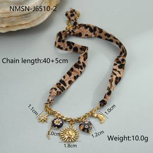 Bufanda con estampado de leopardo collares cuerda tela Acero inoxidable flor corazón sol encantos bufanda <span class=keywords><strong>collar</strong></span> mujeres PVD joyería impermeable - Product Image 4
