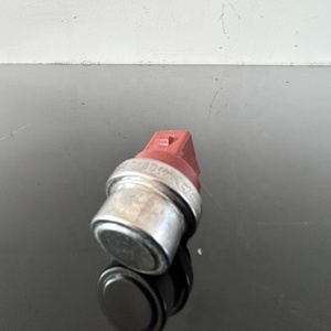 Interruptor de Temperatura Original para Montacargas VW068919369 para Montacargas <span class=keywords><strong>Linde</strong></span> 350 H18 <span class=keywords><strong>H20</strong></span> - Product Image 3