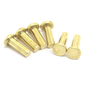 Remache de latón amarillo macizo, estándar DIN, de cabeza plana o ovalada, conductivo permanente para contacto. - Product Image 1