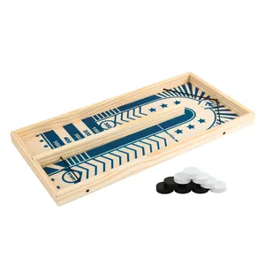 Kunden spezifisches Sling Puck Game Winner Tisch hockeys piel Neues Design Schnelles Sling Puck Spiel Katapult Schachspiel mit 20 Karten Holz blau