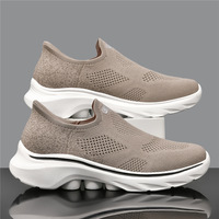 Chaussures de marche décontractées pour hommes grandes tailles, à enfiler, légères et antidérapantes avec semelle extérieure en EVA, tailles 40-46
