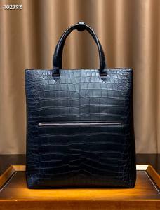 กระเป๋าโท้ทหนังจระเข้แท้สุดหรู ดีไซน์ทันสมัย ขนาดใหญ่ จุของได้เยอะ สำหรับผู้หญิงและผู้ชาย - Product Image 5