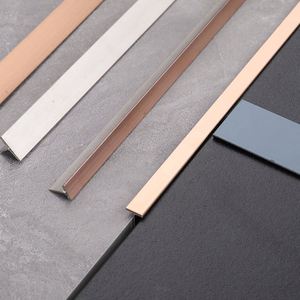 Garniture de carrelage d'usine Foshan pour décoration murale <span class=keywords><strong>Profil</strong></span> décoratif <span class=keywords><strong>en</strong></span> forme de <span class=keywords><strong>T</strong></span> de qualité 304 <span class=keywords><strong>Profil</strong></span> de garniture <span class=keywords><strong>en</strong></span> acier inoxydable - Product Image 1