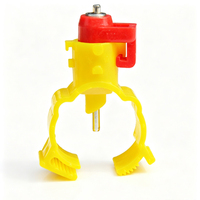 Yimuda Nouveau Produit Phare Abreuvoir Automatique en Plastique Jaune pour Poulets, Économiseur d'Eau pour Élevages Avicoles