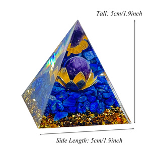 Prix de gros Cristal fait à la main Artisanat Énergie Résine <span class=keywords><strong>Pyramide</strong></span> Cristal <span class=keywords><strong>Pierre</strong></span> Gouttes Colle Résine <span class=keywords><strong>Pyramide</strong></span> pour la Décoration de la Maison - Product Image 2