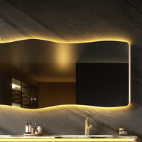 Ensemble de meubles de salle de bain de luxe en marbre de style français avec lavabo intégré en céramique, coiffeuse et miroir LED intelligent
