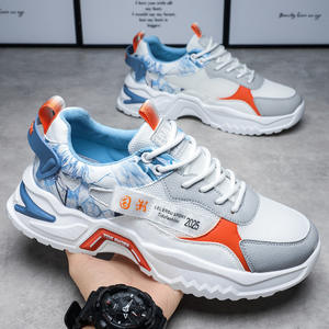 Nouvelles chaussures de sport respirantes en maille pour hommes, chaussures blanches tendance, chaussures de course et de loisirs pour hommes à tige haute - Product Image 1