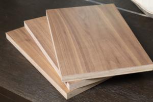 Contrachapado de Madera de Caucho 100% Vietnamita, Superficie Plana con Doble Lijado, para Construcción y Pisos - Product Image 4