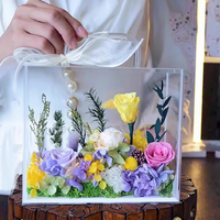 Boîte cadeau transparente en acrylique imprimée UV moderne, pour la Saint-Valentin Qixi, la demande en mariage, les fleurs éternelles, les anniversaires et les confessions