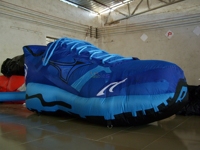 Chaussures de sport gonflables géantes personnalisées pour la publicité, la course à pied, la randonnée, les événements sportifs et la promotion