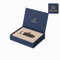 Boîte d'emballage USB en carton rigide en forme de livre, fabriquée à la main, doublure en velours, fermeture magnétique, impression personnalisable (gaufrage/UV)