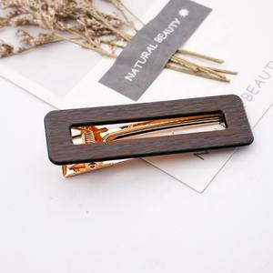 时尚流行风格亚克力木质条纹印花发木滴长方形女士发夹 - Product Image 6