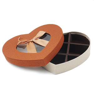 Cajas dulces vacías en forma de corazón Embalaje de papel de regalo para alimentos de chocolate En relieve y laminado Acabado brillante y mate - Product Image 4