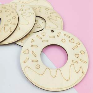 Ciambelle in legno da colorare giocattoli per bambini dipingono le tue ciambelle uniche e divertenti, giocattoli artigianali educativi - Product Image 1