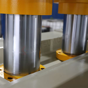 <span class=keywords><strong>Prensa</strong></span> Hidráulica de Metal Duradera de Alta Calidad, <span class=keywords><strong>Prensa</strong></span> Hidráulica de Tres Vigas y Cuatro Columnas, <span class=keywords><strong>Prensa</strong></span> Hidráulica de Punzonado Económica - Product Image 3