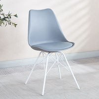 Chaises de salle à manger en plastique PP de style nordique moderne avec pieds en métal et coussin moelleux pour la cuisine, le restaurant, la maison, le bureau