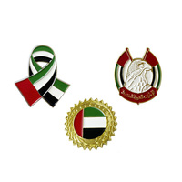 2024 Le nouveau drapeau chaud épinglettes insigne en gros logo personnalisé cadeau coloré ruban métallique nœud papillon émail doux épinglette EAU