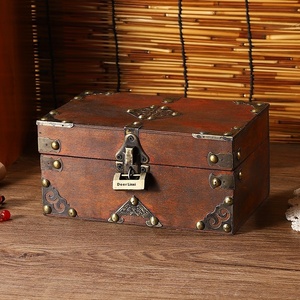 Caja de almacenamiento de joyería cuadrada con cerradura Retro de estilo europeo, organizador de oficina, accesorios de tiro de TV de película, habitación secreta, Escape, búsqueda del tesoro - Product Image 5