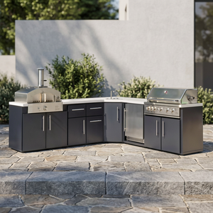 Isla de Cocina Exterior Emory Corner con Parrilla de Gas Propano de 5 Quemadores en Acero Galvanizado Negro con Horno para Pizza, Refrigerador y Fregadero - Product Image 2