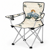 Chaise de camping en gros Camp Master avec accoudoir unique, porte-gobelet et logo et motif personnalisés pour hôtel de montagne