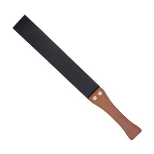Fouet érotique en cuir rouge avec manche en bois, jouet pour adultes pour couples, utilisation romantique SK-49 - Product Image 4