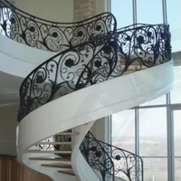 Escalier en colimaçon en acier sur mesure HZ avec rampes en fer forgé, design moderne, pour usage intérieur dans les villas