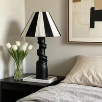 Lampe de table créative Art Déco, base en bois, abat-jour en tissu, pour hôtel, salon, chambre, décoration intérieure, nouveau style, lampe de bureau